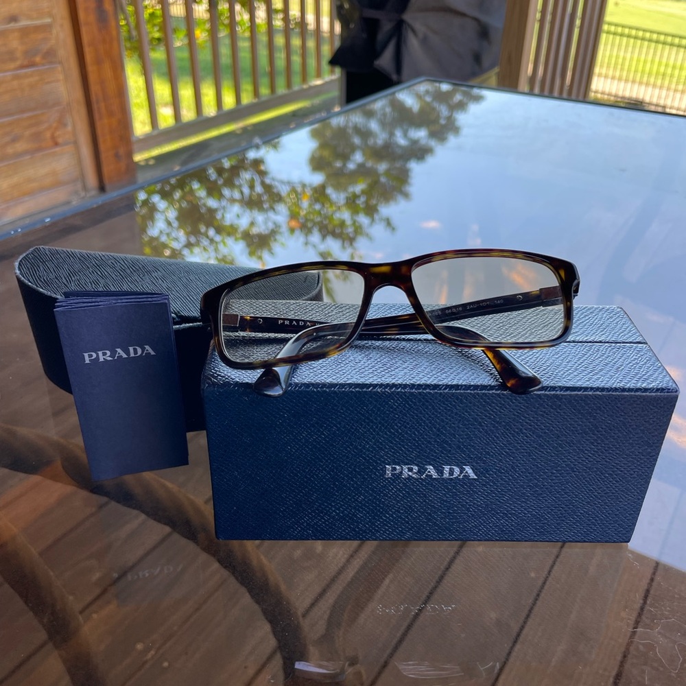 PRADA Prescription, transition lenses, no scratches. Frames, perfect condition - Picture 7 of 8